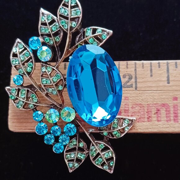 Awesome Large Blue Rhinestone Brooch - Picture 4 of 4